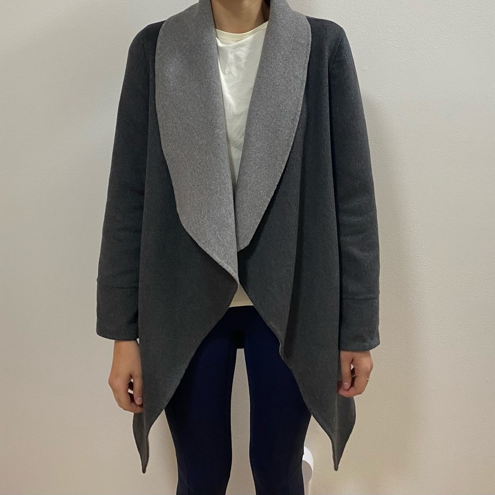 Saks Fifth Avenue coat- Perfect for Fall NWT